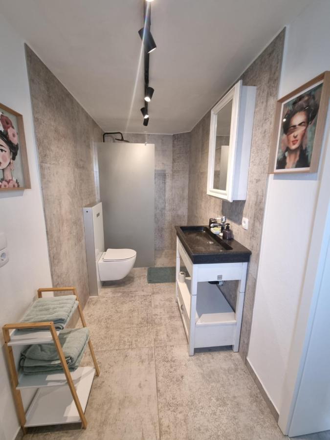 מכרניך Charmantes Eifel Ferienhaus An Der Schavener Heide מראה חיצוני תמונה